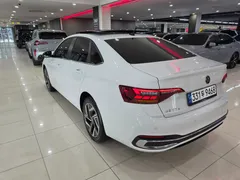 2023 Volkswagen Jetta 1.5 TSI Prestige, белый — фото 2