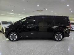 2022 Hyundai Staria L3.5 Tourer 11-Seater, чёрный — фото 3