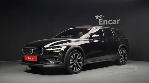 2023 Volvo V60 B5 Ultimate AWD