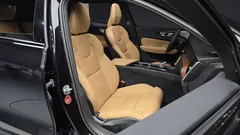2023 Volvo V60 B5 Ultimate AWD, чёрный — фото 16