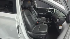 2023 Hyundai Kona Modern, белый — фото 12