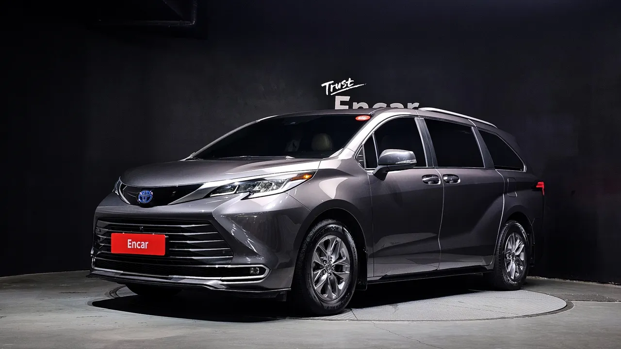 2023 Toyota Sienna 2.5 Hybrid AWD