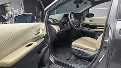 2023 Toyota Sienna 2.5 Hybrid AWD, серый — фото 10