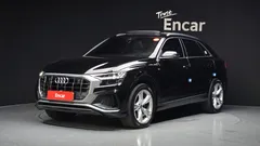 2022 Audi Q8 45 TDI Quattro Premium, чёрный — фото 1