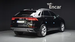 2022 Audi Q8 45 TDI Quattro Premium, чёрный — фото 2