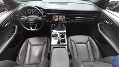 2022 Audi Q8 45 TDI Quattro Premium, чёрный — фото 7