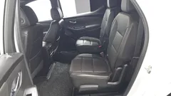 2023 ChevroletGMDaewoo Traverse 3.6 AWD Hi Country, белый — фото 12