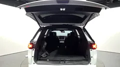 2023 ChevroletGMDaewoo Traverse 3.6 AWD Hi Country, белый — фото 17