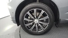 2021 Volvo XC60 B5 Inscription, серый — фото 5