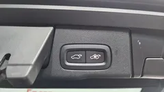 2021 Volvo XC60 B5 Inscription, серый — фото 17