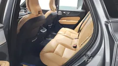2021 Volvo XC60 B5 Inscription, серый — фото 19