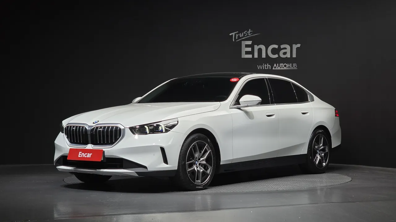 2024 BMW 5-Series 530i xDrive