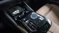 2024 BMW 5-Series 530i xDrive, белый — фото 9