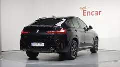 2023 BMW X4 xDrive20i M Sport, чёрный — фото 2