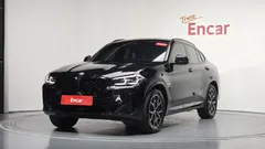 2023 BMW X4 xDrive20i M Sport, чёрный — фото 11