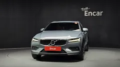 2022 Volvo V60 B5 Pro AWD — фото 3