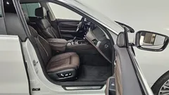 2022 BMW Gran Turismo 640i xDrive Luxury — фото 10