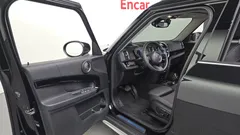 2023 Mini Countryman Classic Plus Launch Pack, чёрный — фото 15