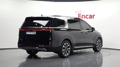 2023 Kia Carnival Diesel 9-Seater Signature — фото 2