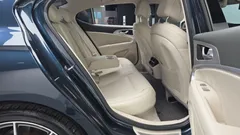 2022 Genesis G70 Gasoline 2.0T 2WD, 담녹색 — фото 16
