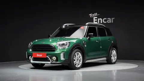 2023 Mini Countryman Classic Plus Launch Pack