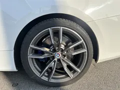 2023 BMW 4-Series M440i xDrive Convertible, белый — фото 5