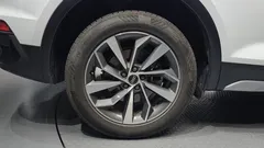 2022 Audi Q5 40 TDI Quattro Sportback, белый — фото 5