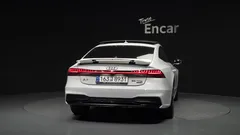 2022 Audi A7 55 TFSI Quattro Premium, белый — фото 4