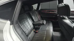 2023 BMW Gran Turismo 640i xDrive M Sport, белый — фото 15