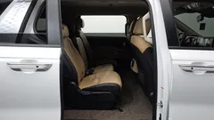 2023 Kia Carnival Gasoline 11-Seater Prestige — фото 12