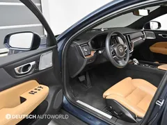2023 Volvo V60 B5 Ultimate AWD — фото 15