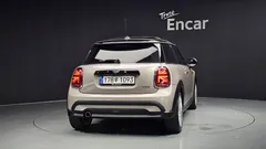 2022 Mini Cooper 클래식 플러스 — фото 4