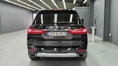 2022 BMW X7 xDrive 40d Design Pure Excellence 6-Seater — фото 4
