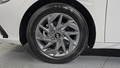 2024 Hyundai AVANTE Smart, белый — фото 5