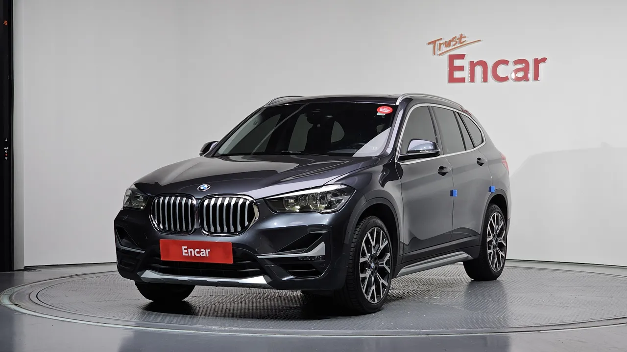 2022 BMW X1 xDrive 20i xLine