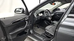 2022 BMW X1 xDrive 20i xLine, серый — фото 10