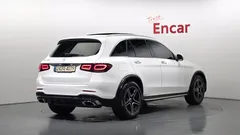 2022 Mercedes-Benz GLC-Class GLC300 4MATIC — фото 2