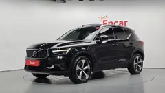 2023 Volvo XC40 B4 Ultimate Bright — фото 1
