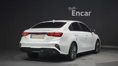 2022 Kia K3 1.6, белый — фото 2
