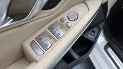2024 BMW 3-Series 320i M Sport, белый — фото 20