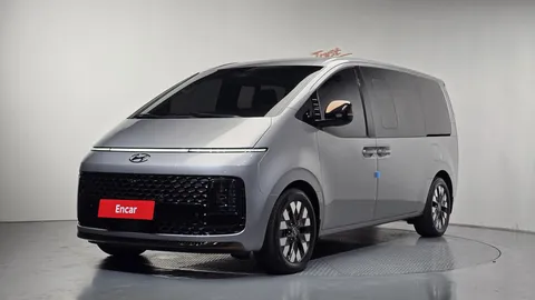 2023 Hyundai Staria Lounge 7-Seater