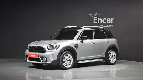 2023 Mini Countryman Classic Plus Launch Pack