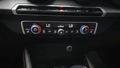 2023 Audi Q2 35 TDI, белый — фото 16