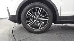 2022 Volkswagen Tiguan 2.0 TDI Premium, белый — фото 5