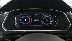 2022 Volkswagen Tiguan 2.0 TDI Premium, белый — фото 8