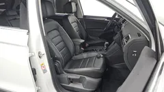 2022 Volkswagen Tiguan 2.0 TDI Premium, белый — фото 12