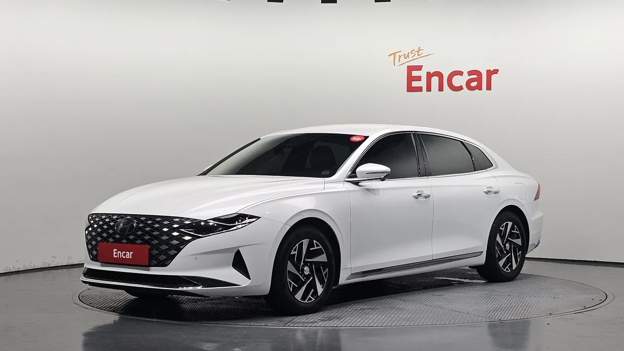 2022 Hyundai Grandeur Le Blanc