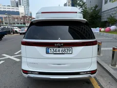2023 Kia Carnival Diesel 9-Seater Hi-Limousine — фото 4