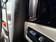 2023 Kia Carnival Diesel 9-Seater Hi-Limousine — фото 15