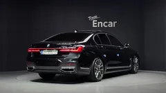 2021 BMW 7-Series 730d xDrive M Sport, чёрный — фото 2